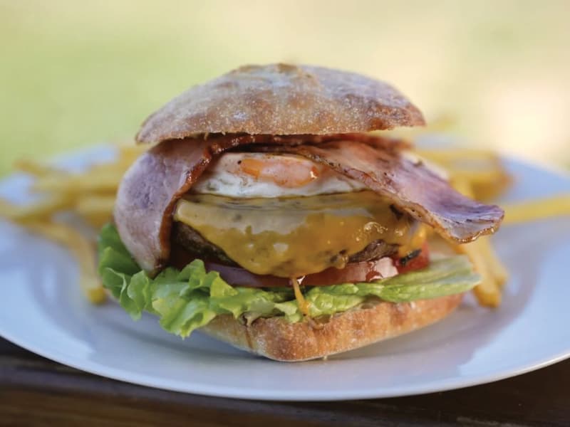 Hamburguesa Txiringuito Playa Arrigunaga