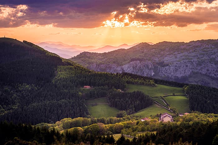Urkiola Bizkaia verde